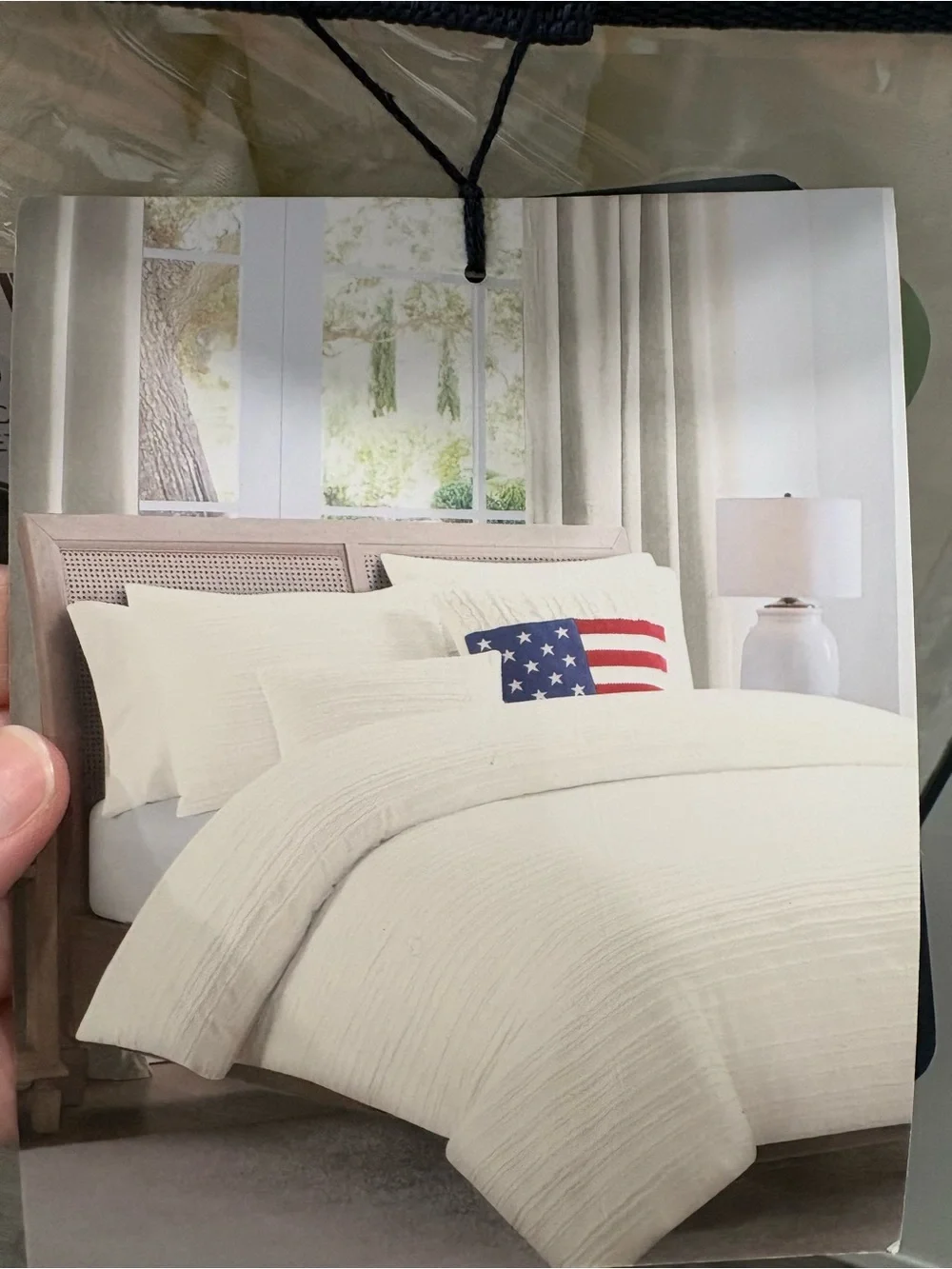 NEW Brooks Brothers Red/White/Blue 100% Cotton Woven Comforter Set- Queen/Full